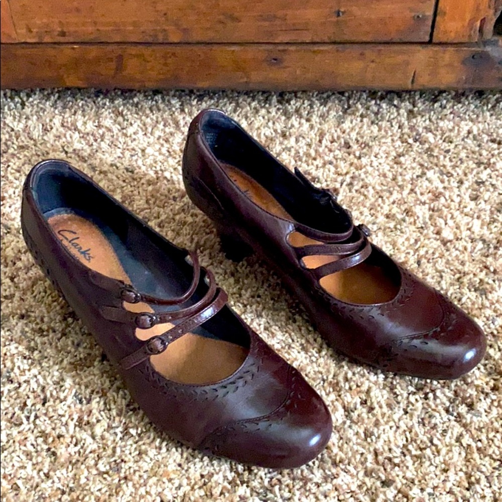 Clarks Artisan Heels